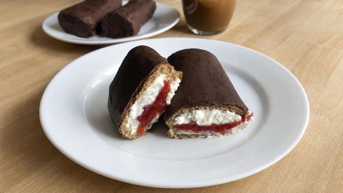Bony Cake de chocolate y fresa, receta de amaya_fitness