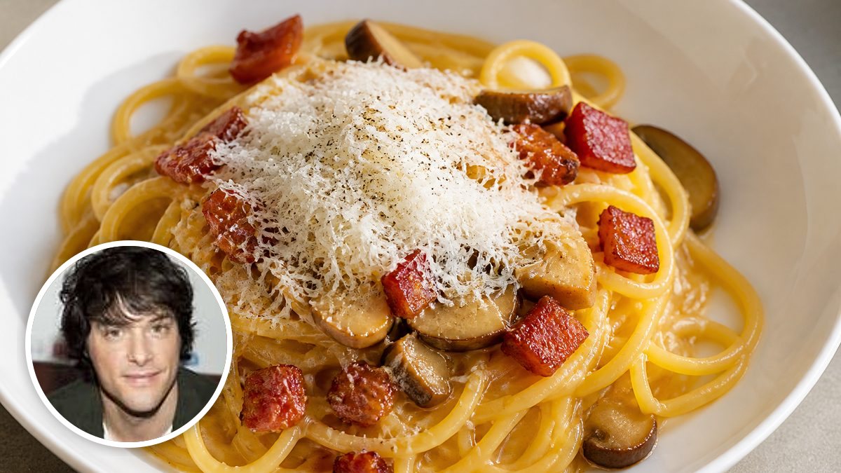 Pasta Carbonara con Boletus de Jordi Cruz Mas, con su foto de perfil en un montaje de HolyCook