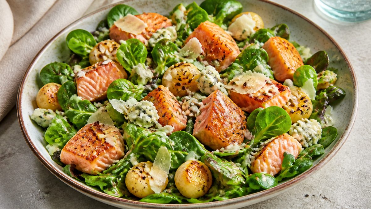 Ensalada con salmón, receta de healthycookingwith