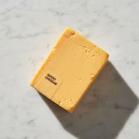 Queso cheddar